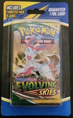 Pokemon TCG Blister Evolving Skies Booster Pack W/5 Cards SUPER RARE!!! - Image 1
