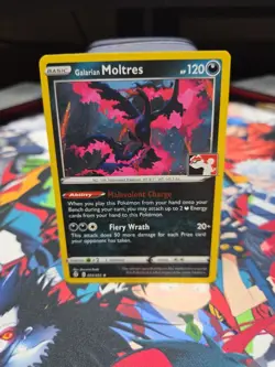 Galarian Moltres 093/203 Prize Pack Series Cards Regular - Image 1