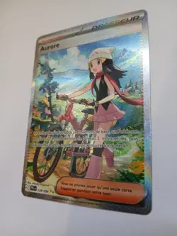 Carte Pokemon Aurore Dresseur Alt Flammes Fantasmagoriques 129/094 ME02 FR - Image 3