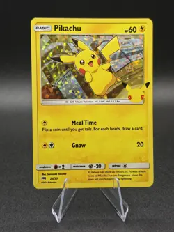 Pikachu 25/25 Holo Foil Promo McDonald's 25th Anniversary Pokemon Card 2021 NM - Image 1