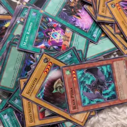 Yu-Gi-Oh! Card Bundle 365 Cards - Image 3