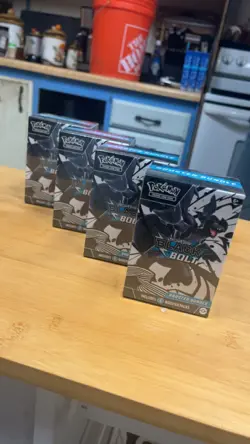 Pokemon TCG Scarlet Violet (SV11B) Black Bolt Booster Bundle 6 Packs Per Box - Image 1