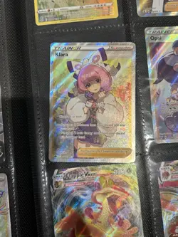 KLARA 194/198 SWSH CHILLING REIGN FULL ART TRAINER HOLO POKEMON CARD - Image 1