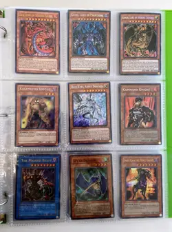 Yu-Gi-Oh! Cards VINTAGE Collection Binder - Rare Holos, Dark Magician - Image 3