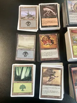 Vintage Magic the Gathering Card Lot (689 Cards) Urza's Legacy, 6th Ed, Mercadia - Image 2