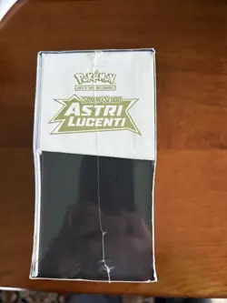 Carte Pokemon Astri Lucenti Set Allenatore Fuoriclasse ETB Sealed Ita Italiano - Image 4