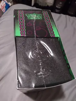 Pokemon Center Shrouded Fable ETB - Image 4