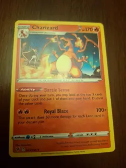 Charizard - 025/185 - Pokemon Vivid Voltage Sword & Shield Non-Holo Rare Card NM - Image 1