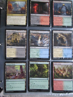 Binder MAGIC THE GATHERING MTG HUNDREDS of Cards Personal Collectible Game Mix - Image 1