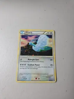 ALTARIA 2/102 HGSS Triumphant HOLO RARE Pokemon card - Image 1