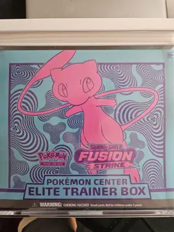 Pokemon Center TCG Sword Shield-Fusion Strike Elite Trainer Box - Image 1