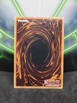 Yugioh Dark Magician (Arkana) YGLD-ENB02 Ultra Rare 1st Edition NM - Image 2