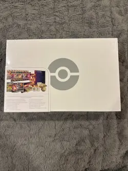 Pokemon TCG Sword and Shield Ultra Premium Collection Charizard Box 820650871115 - Image 4