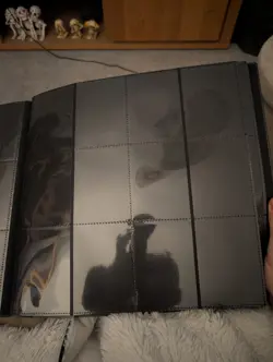 BLACK VAULT X 12 POCKET STRAP BINDER - HOLDS 480 CARDS FOR CCG AND TCG - Image 5