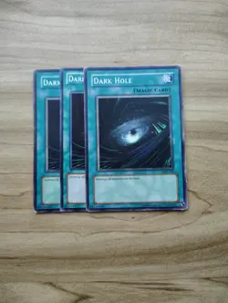 Yu-Gi-Oh! - Dark Hole - 3X - Full Playset - Image 1