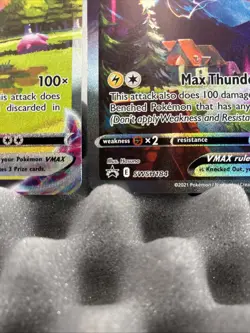Jumbo Promo Flareon, Jolteon & Vaporeon VMAX Oversized Pokemon Cards SWSH 2021 - Image 5