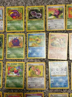 FIRST EDITION LOT OF 33 Pokemon Cards TCG Vintage Base Set Fossil Jungle MP/HP - Image 3