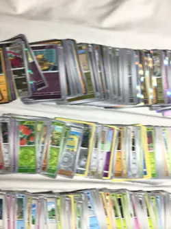 185 REVERSE/HOLO AND 387 COMMON CARDS POKEMON LOT - Image 2