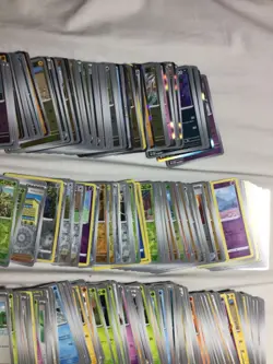 185 REVERSE/HOLO AND 387 COMMON CARDS POKEMON LOT - Image 3