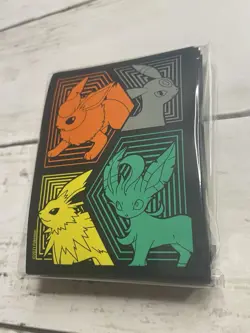 Pokemon Evolving Skies 65ct Deck Card Sleeves ETB 2021 Eevelution - Image 1