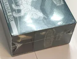 Pokemon Sun & Moon Crimson Invasion Elite Trainer Box Sealed 8 Booster Packs New 728192524684 - Image 3