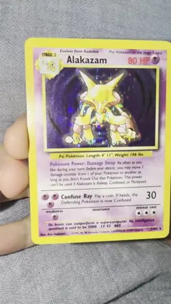 1999 Pokemon TCG Alakazam Base Set Holo Rare Card 1/102 - Image 2