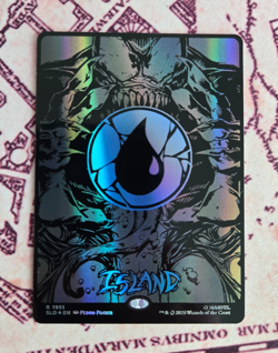 MTG Venom Raised Foil ISLAND Mana Symbiote Secret Lair Spider Man NM - Image 1