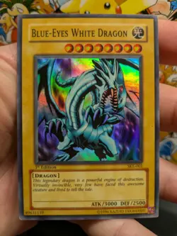 🔥 Yu-Gi-Oh Blue-Eyes White Dragon SKE-001 Super Rare 1st Ed SETO KAIBA NM 🔥 - Image 1