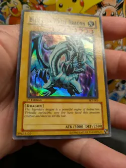 🔥 Yu-Gi-Oh Blue-Eyes White Dragon SKE-001 Super Rare 1st Ed SETO KAIBA NM 🔥 - Image 4