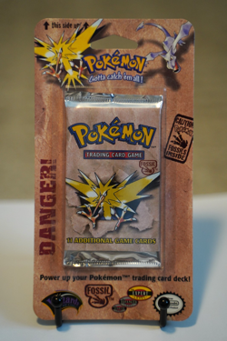 Pokemon Fossil Booster Blister Pack Zapdos Artwork 1999 WOTC Factory Sealed - Image 1