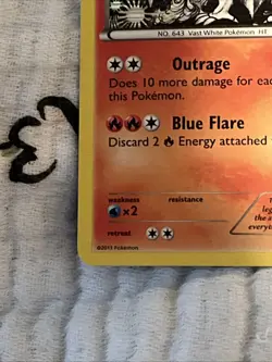 Pokemon TCG Reshiram Holo Rare Card 28/113 B&W Legendary Treasures - Image 2