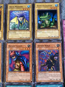 Vintage Konami Yu-Gi-Oh! TCG Starter Deck Pegasus SDP 27 Card Lot - Image 4