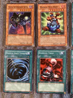 Vintage Konami Yu-Gi-Oh! TCG Starter Deck Pegasus SDP 27 Card Lot - Image 5