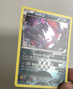 Pokemon TCG Generations Radiant Collection Holographic Yveltal RC16/RC32 LP - Image 2