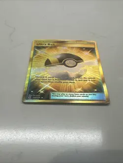 Pokemon 2017 Ultra Ball Secret Rare Gold Holo Trainer 161/149 - Image 2