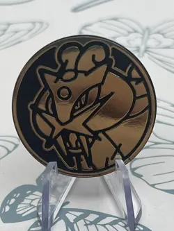 RAIKOU GOLD POKEMON COIN TCG REGULAR SIZE FREE SHIPPING - Image 1