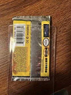 Wizards of the Coast Pokemon Base Set Booster Pack 742818061582 - Image 2