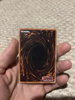 Yu-Gi-Oh Dark Magician Quarter Century Secret Rare Card LC01-EN005 - Image 4