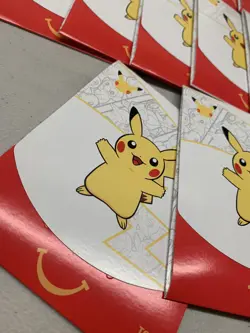 1x McDonald’s POKEMON 25th Anniversary New/Sealed Booster Pack + Toy 2021 Canada - Image 4