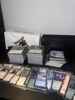 MTG: FINAL FANTASY Play Booster Box - Bulk Cards + Storage Box & 20-Sided Dice - Image 2