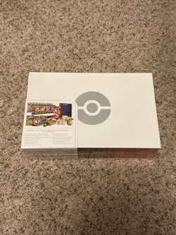 Pokemon TCG Sword and Shield Ultra Premium Collection Charizard Box 820650871115 - Image 2