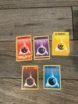 Pokemon 1999 Base Set Unlimited 89 card lot E2329 - Image 3