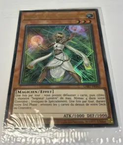 Yu-Gi-Oh LUMINA L’INVOCATRICE, SEIGNEUR LUMIERE LART-FR045 Ultra Mint Scellee X - Image 2