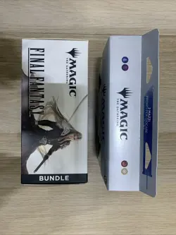 Magic: the Gathering Final Fantasy - Fat Pack Bundle ENG + Kit Iniziale Ita New - Image 3