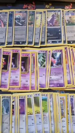 Pokemon TCG - 70+ Cards Bundle - Vintage Rare Delta Species Neo 1st Edition - Image 3