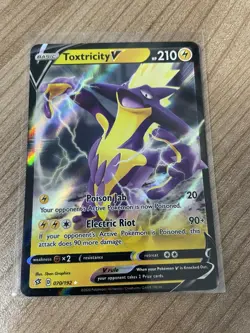 POKEMON Toxtricity V 070/192 Rebel Clash (NM) - Image 1