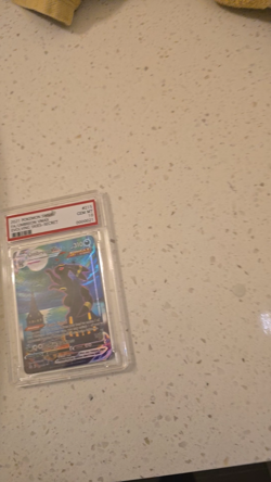 UMBREON VMAX 215/203 PSA 10 EVOLVING SKIES ALTERNATE ART POKEMON CARD ENGLISH - Image 2
