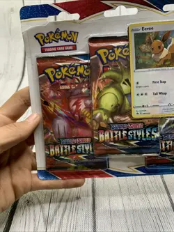 Pokemon Sword & Shield Battle Styles 3 Booster Pack Blister w/ Coin - Image 5