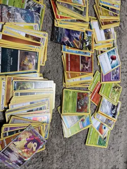 Pokemon TCG Trading Cards Bulk Lot of 300 Pokemon - Image 4