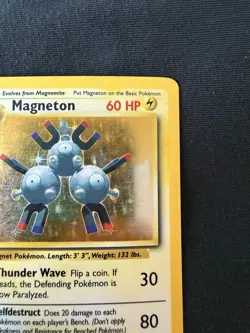 Magneton 9/102 Holo Base Set Pokemon TCG - Image 3